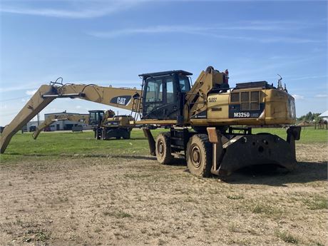 2012 Caterpillar M325D LMH Material Handler