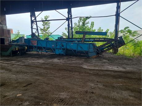 30' Hustler Steel Pan Incline Conveyor